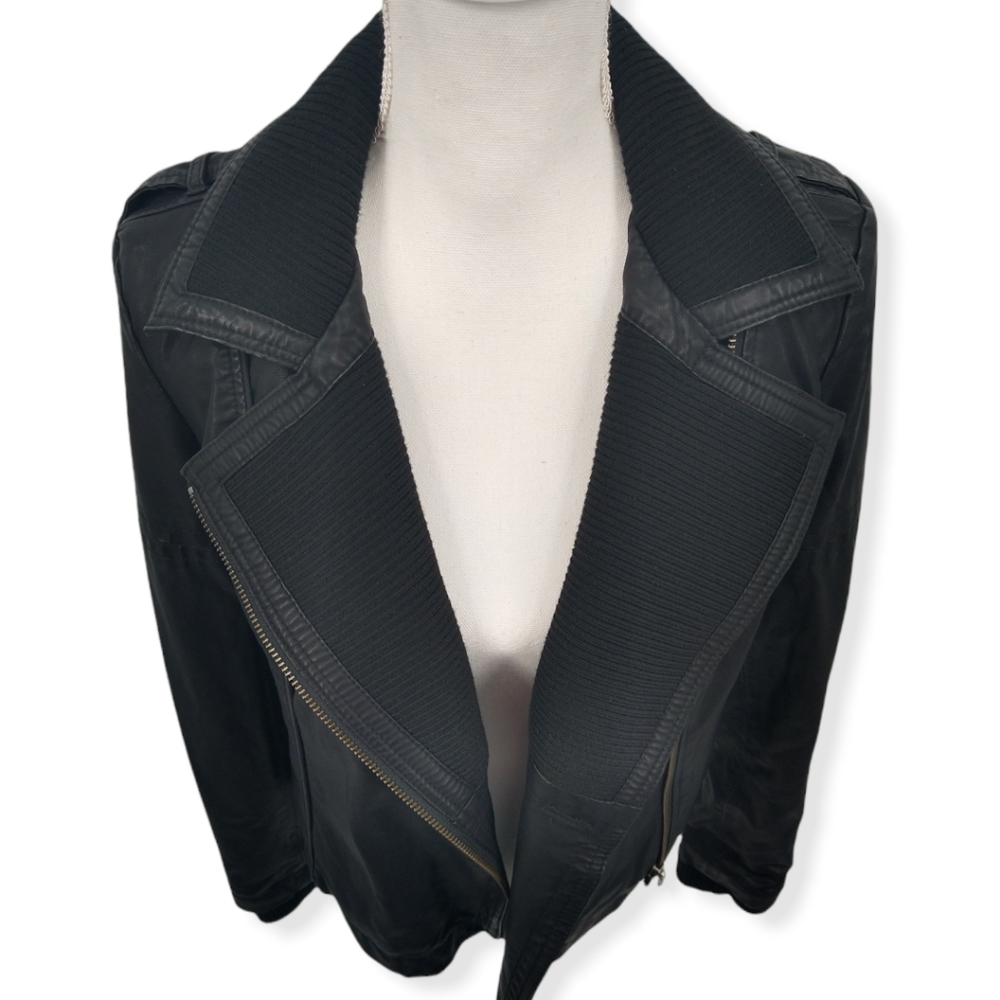 Free People Women's Black Faux Leather Asymmetrical Zip Collared Moto Jacket Sz2 - Picture 5 of 16